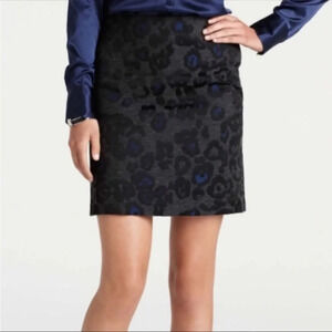Ann Taylor Gray & Black Leopard Print Jacquard Straight Pencil Skirt size 8